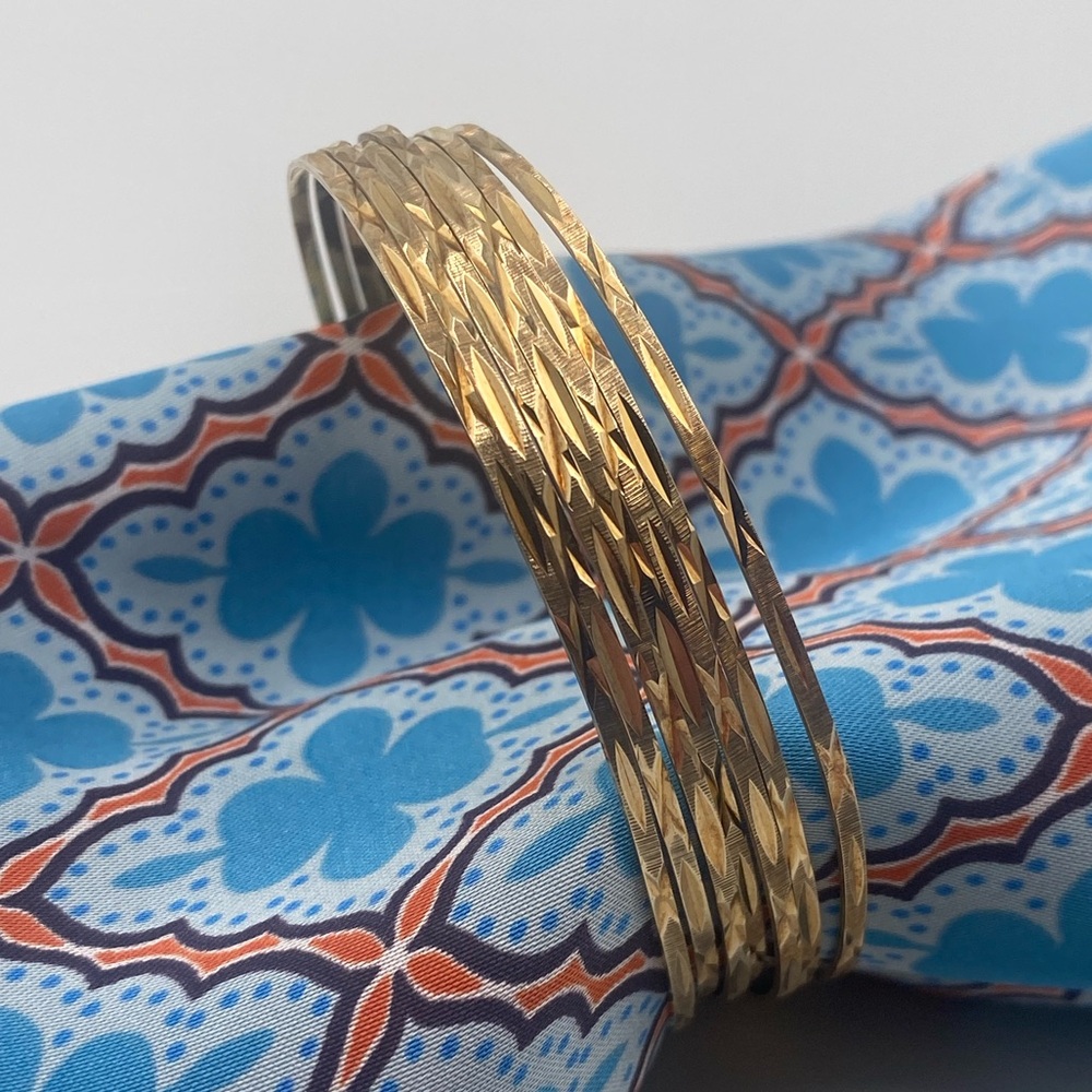 14k yellow gold Semanario bracelet.